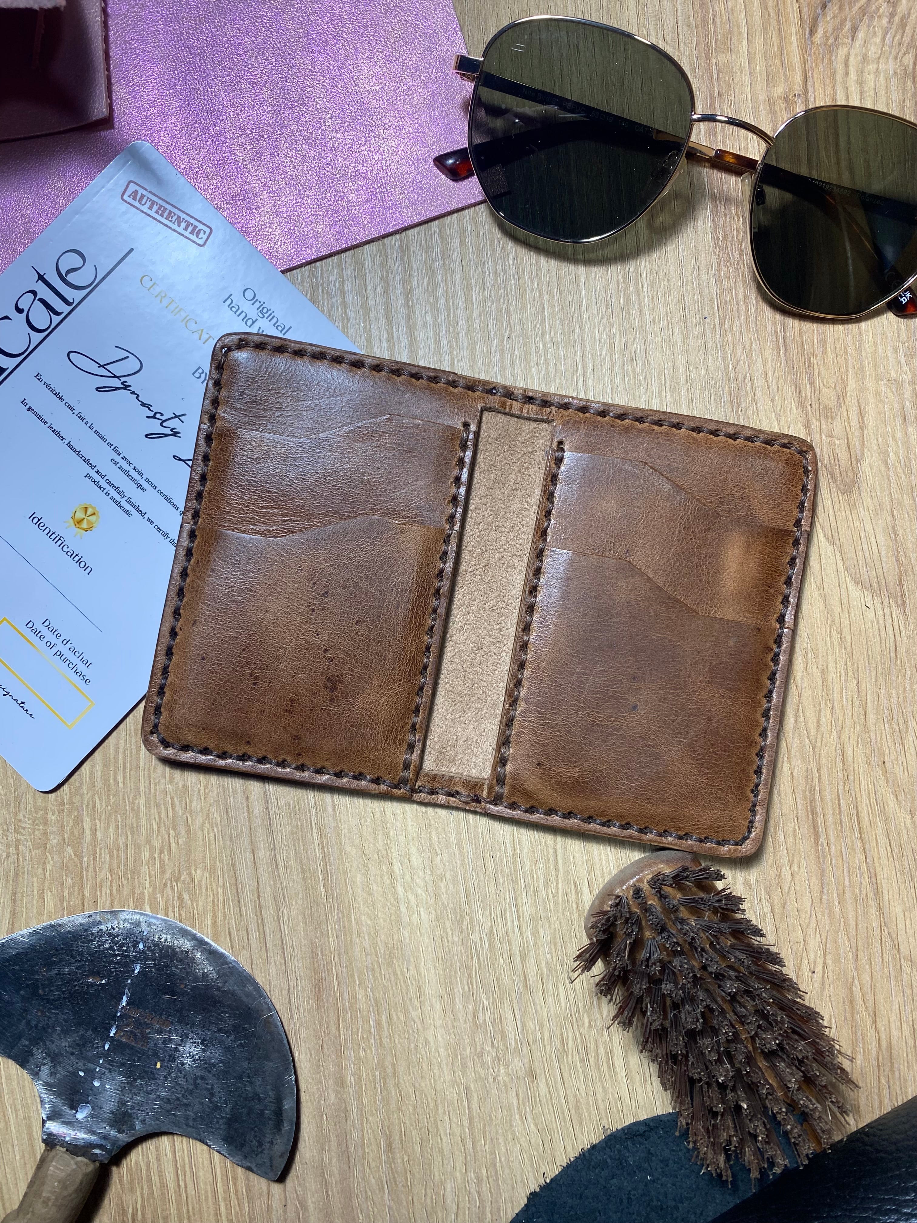 Heritage cards holder